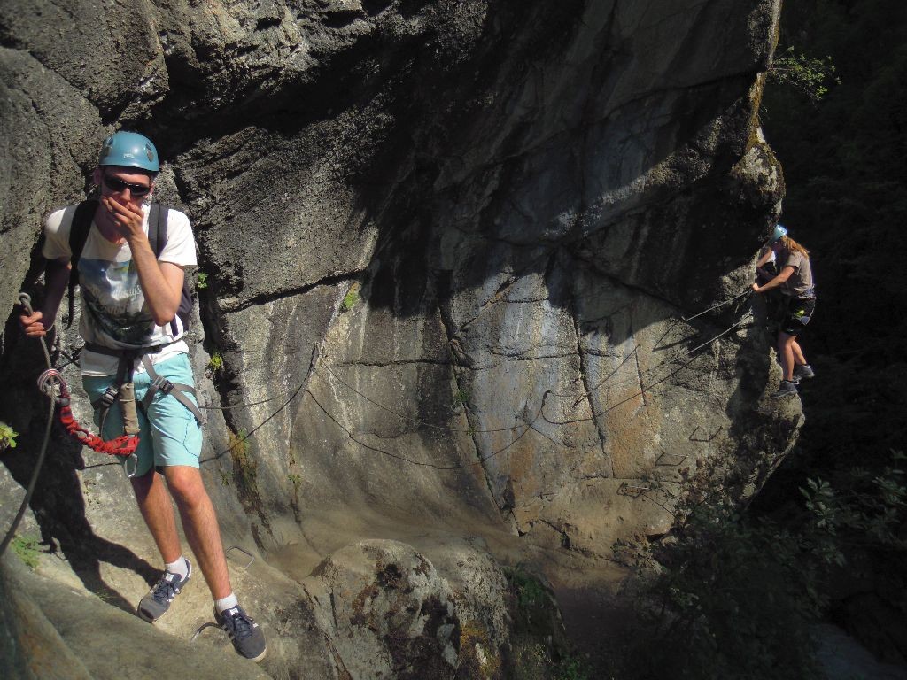 Sortie initiation via ferrata avec un guide Hautes Alpes