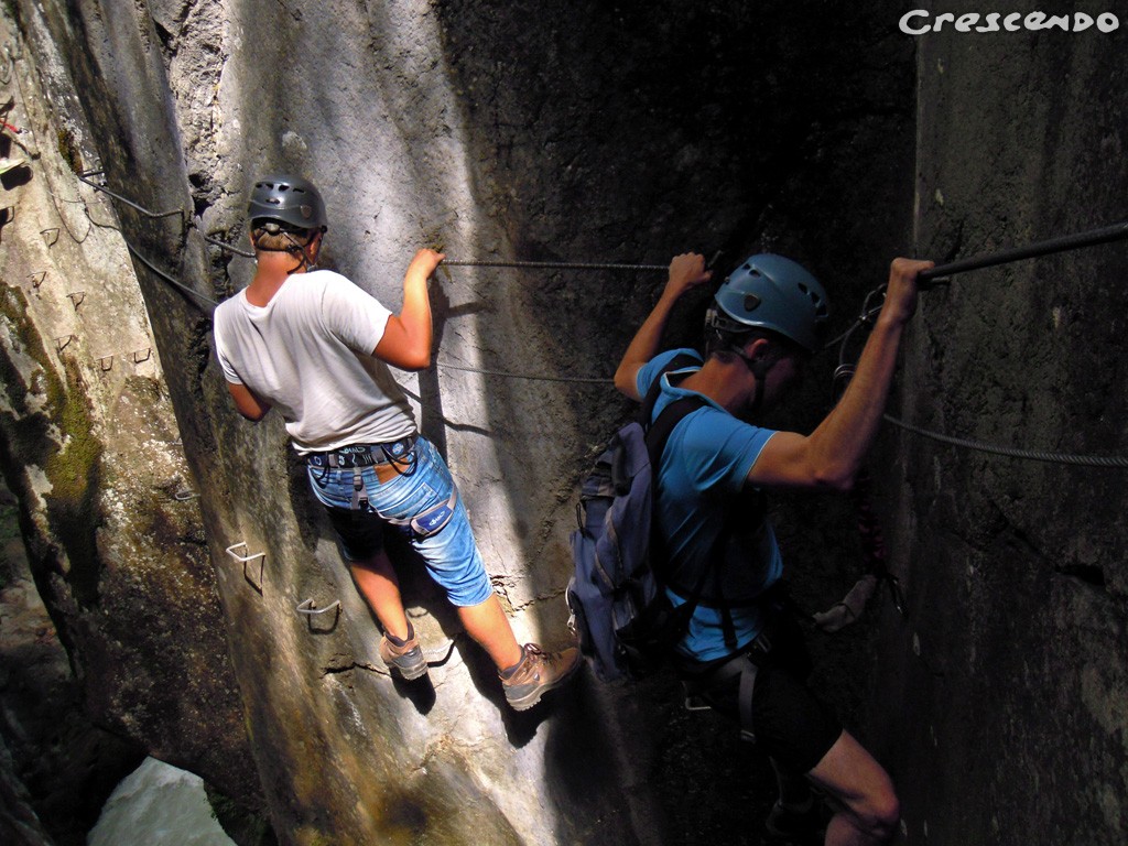 via ferrata Pelvoux - Loisirs sportifs dans les Hautes-Alpes - Vacances & Week-end