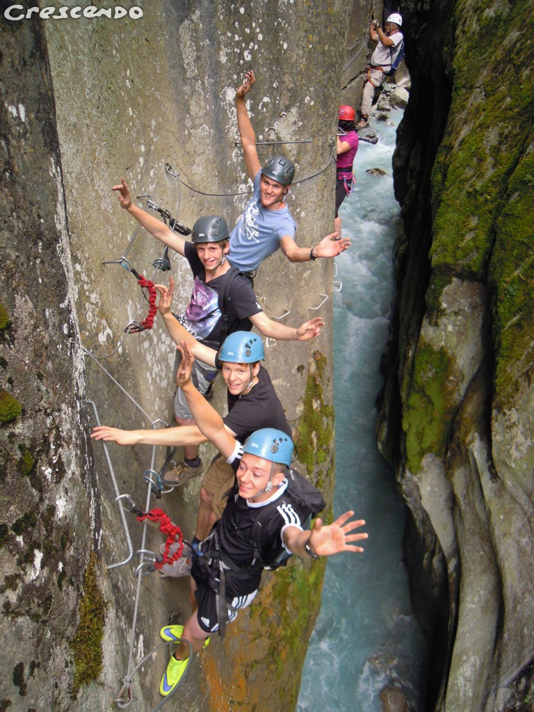 Activités de loisirs Via ferrata dans les Hautes-Alpes - Vacances & Week-end